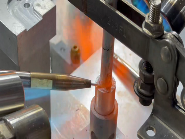 祥控火焰钎焊机焊接圆管