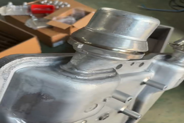 祥控火焰钎焊机焊接汽车换热器