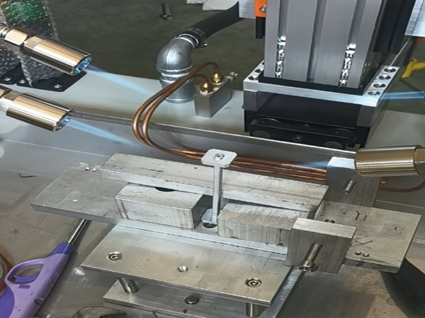 祥控火焰钎焊机焊接方管