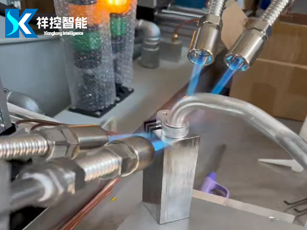 火焰钎焊机焊接异型管
